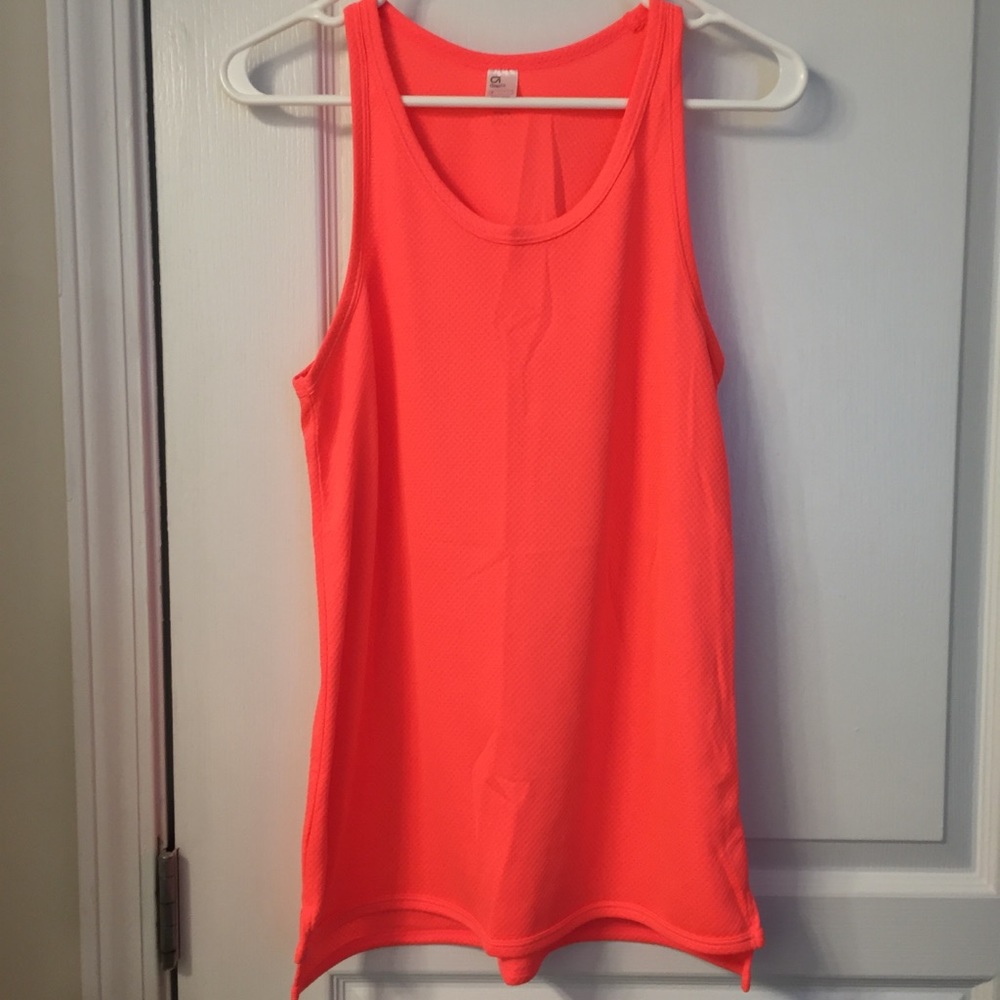 Gap Fit Workout Tank Top